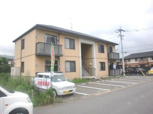 メゾンカルテット外観写真