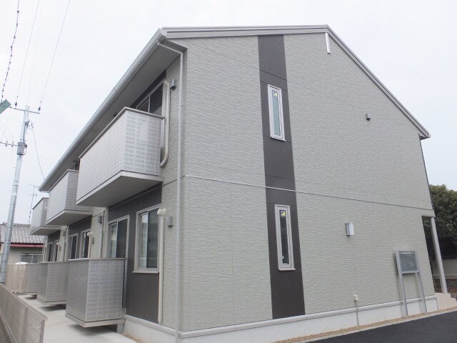 コンフォールの物件外観写真