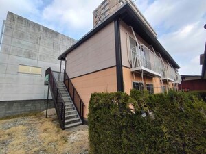 コーポ三溝外観写真