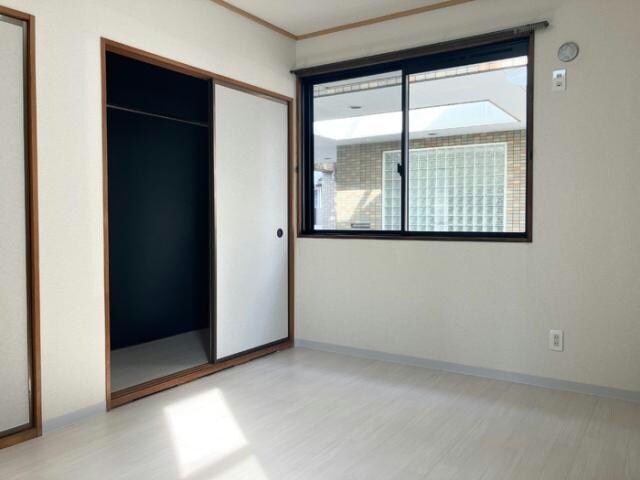 物件内観写真7　(洋室6帖(北側))