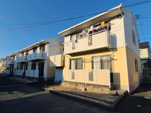 ピアニーⅡ棟外観写真