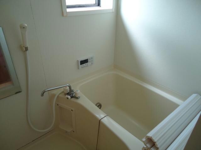 物件内観写真11　(窓あります)