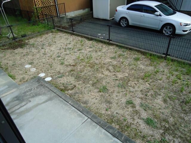 物件内観写真15　(専用庭)