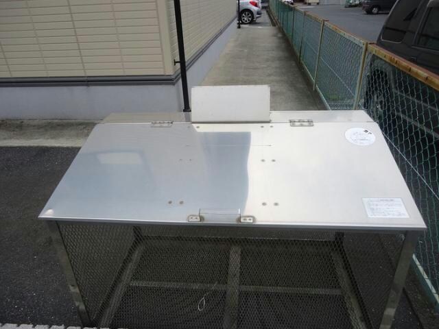 物件外観写真4　(専用ゴミ置き場)