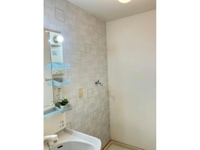 物件内観写真11　(洗濯機置場)