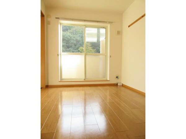 居室(洋室6帖)