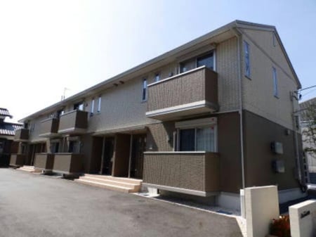 シャルマン岡田町外観写真