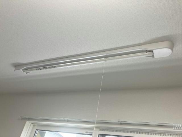 物件内観写真22　(室内物干し)