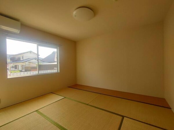 居室(和室7帖（板の間あり）)
