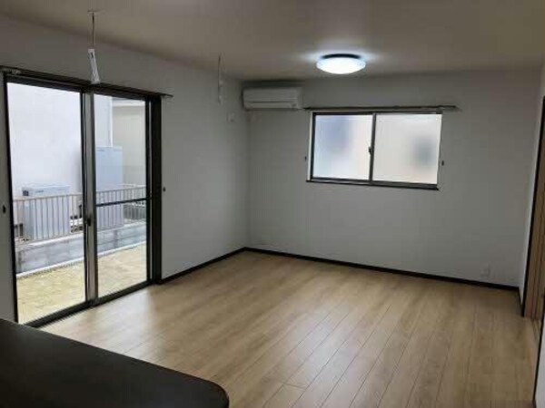 リビングダイニング