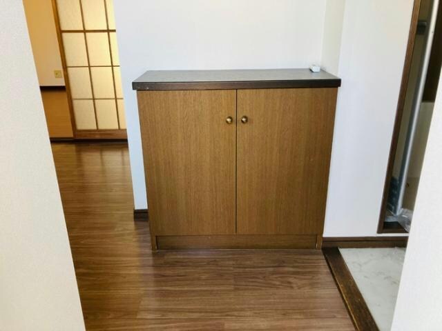 物件内観写真10　(シューズBOXあります)