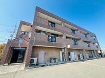 クローバービルの外観写真