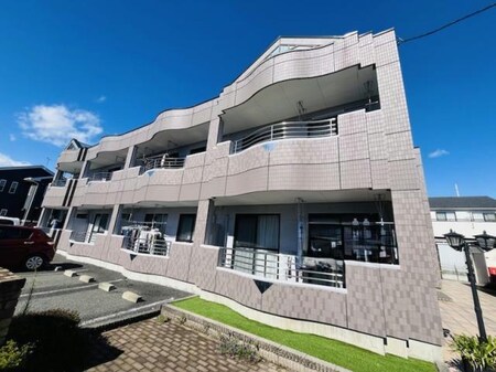 ファミーユ外観写真