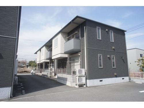 ラティールＤの物件外観写真