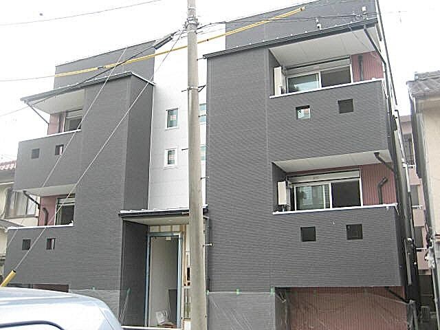 ＳＴＥＬＬＡの物件外観写真