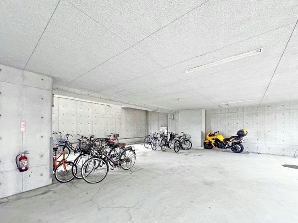 駐輪場