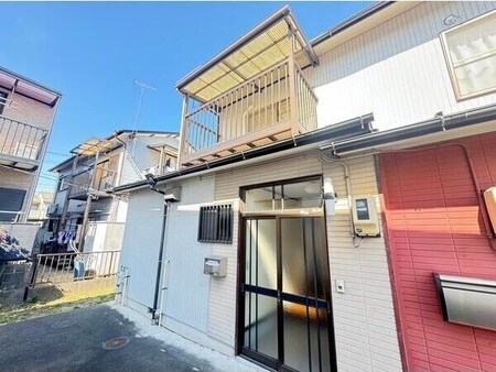 二女子町貸家外観写真