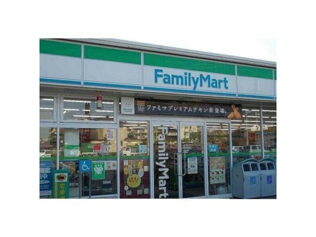 ファミリーマート境港上道店