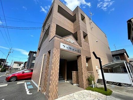 ファヴォーレ外観写真