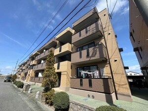 マンマミーヤ　B棟外観写真