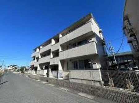 リビングタウン両三柳　B棟外観写真