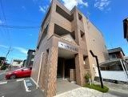 マンション　ファヴォーレ外観写真