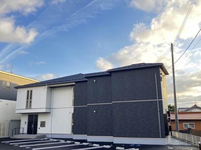 グランドマテリアルの物件外観写真