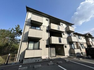 リビングタウン弓ヶ浜C棟外観写真