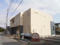 パインコーン　1番館の外観写真