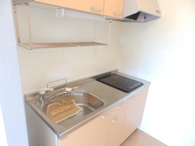 物件内観写真3　(IHクッキングヒーター)