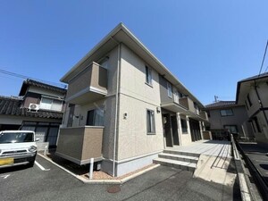 スプリングガーデン外観写真