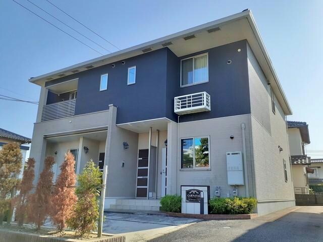 カーニバルの物件外観写真