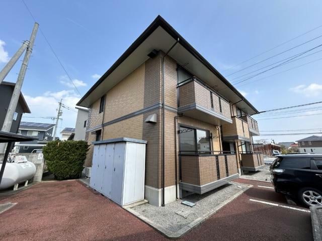 シャルムコートBの物件外観写真