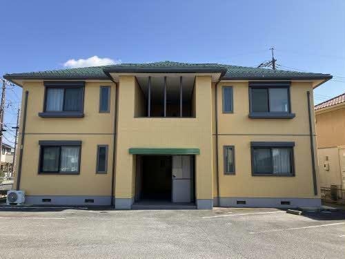 ワイズシャンポール　Ｂ棟の物件外観写真