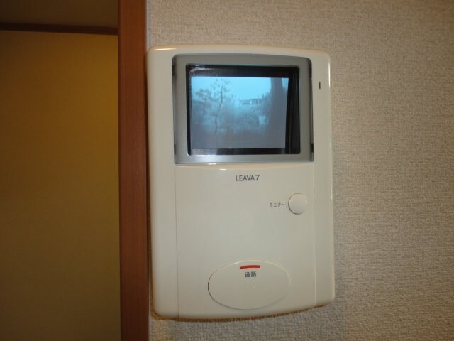 物件内観写真14　(カメラ付インターホン)