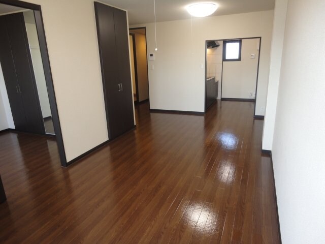 物件内観写真2　(リビング（イメージ）)