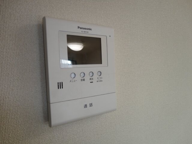 物件内観写真14　(カメラ付インターホン)