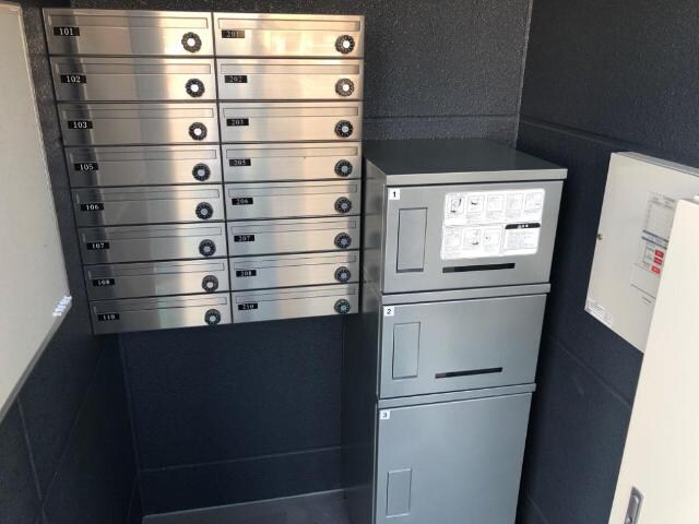 物件内観写真17　(宅配ボックス)