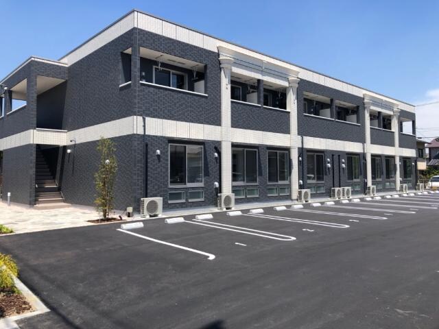 物件外観写真1　(外観写真（昼）)