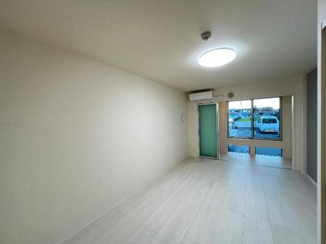 物件内観写真18　(洋室)