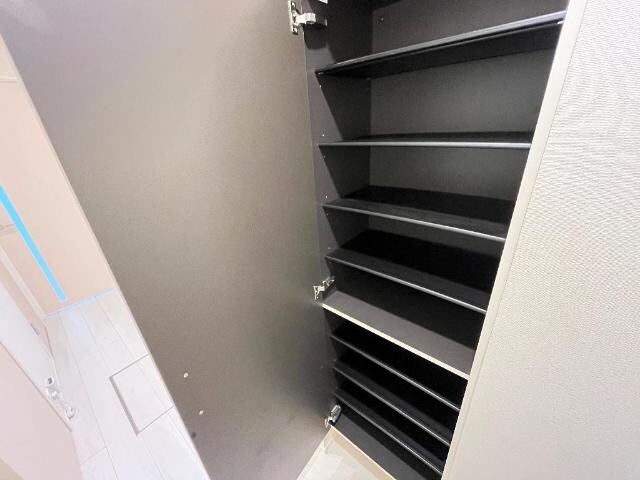 物件内観写真27　(下駄箱)