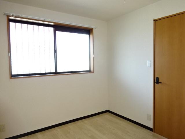 物件内観写真6　(洋室(4.5帖))