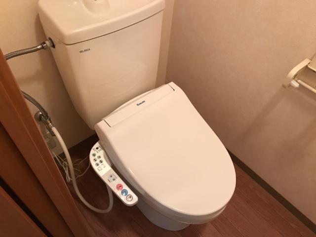 トイレ(シャワー付トイレ)