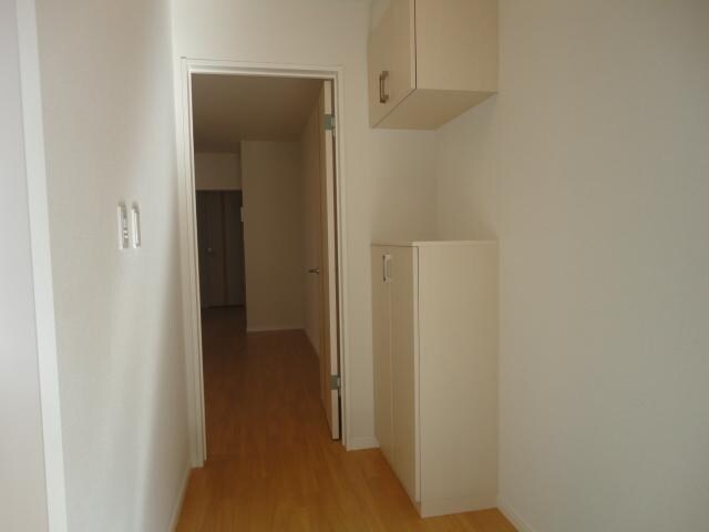 物件内観写真27　(玄関)