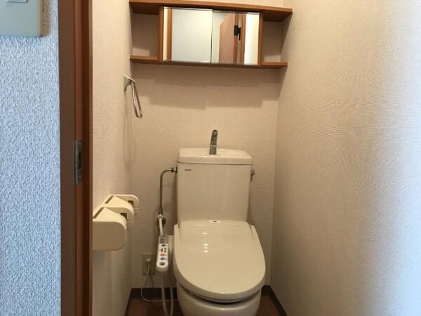 トイレ(シャワー付トイレ)