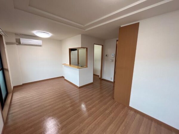 内装他(リビング)