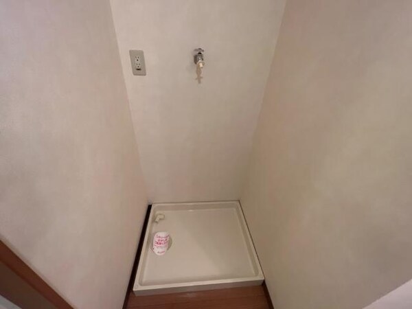 建物設備(洗濯機置場)