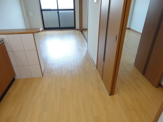 物件内観写真18　(リビング)