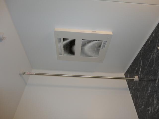 物件内観写真16　(浴室乾燥機)