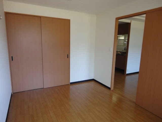 物件内観写真5　(洋室（6.0帖）)